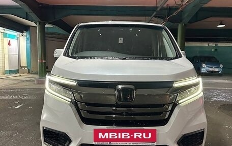 Honda Stepwgn IV, 2022 год, 2 270 000 рублей, 2 фотография