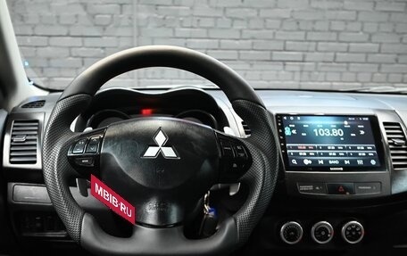 Mitsubishi Outlander III рестайлинг 3, 2006 год, 1 115 000 рублей, 10 фотография