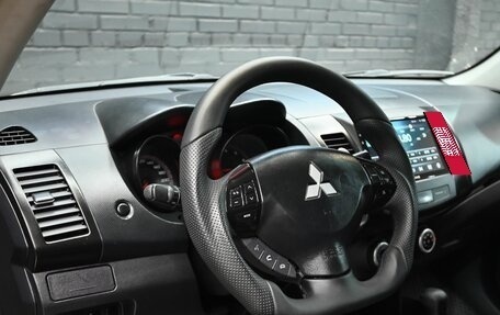 Mitsubishi Outlander III рестайлинг 3, 2006 год, 1 115 000 рублей, 11 фотография