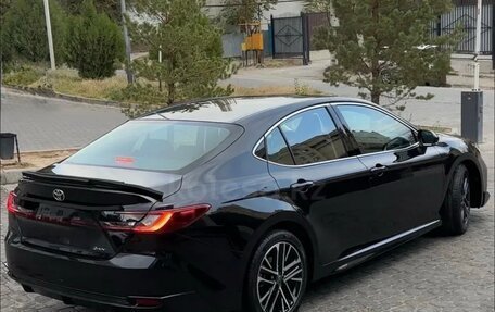 Toyota Camry, 2024 год, 4 400 000 рублей, 2 фотография