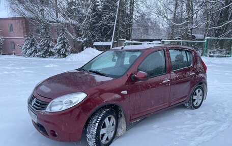 Renault Sandero I, 2012 год, 690 000 рублей, 1 фотография