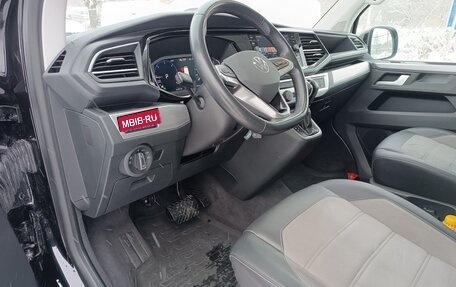 Volkswagen Multivan T6 рестайлинг, 2023 год, 8 800 000 рублей, 11 фотография