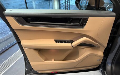 Porsche Cayenne III, 2025 год, 19 990 000 рублей, 22 фотография