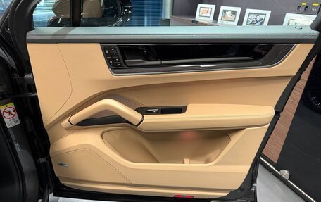 Porsche Cayenne III, 2025 год, 19 990 000 рублей, 24 фотография