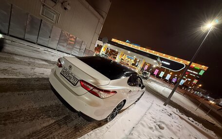 Toyota Camry, 2018 год, 2 фотография