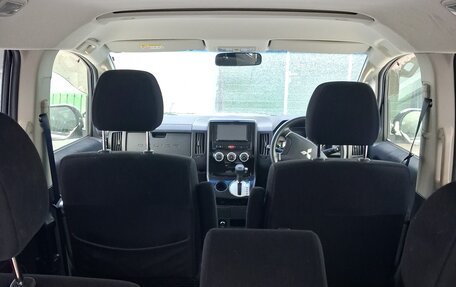 Mitsubishi Delica D:5 I, 2017 год, 2 000 000 рублей, 13 фотография