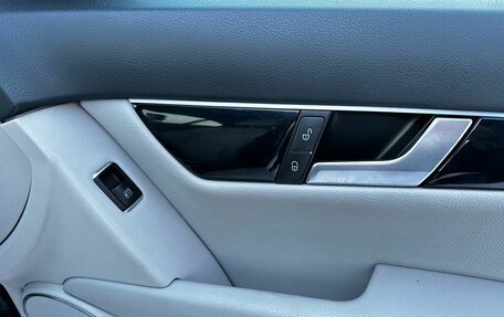 Mercedes-Benz C-Класс, 2011 год, 1 350 000 рублей, 19 фотография