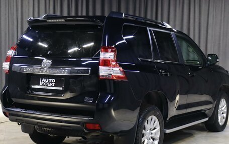 Toyota Land Cruiser Prado 150 рестайлинг 2, 2016 год, 3 299 000 рублей, 2 фотография