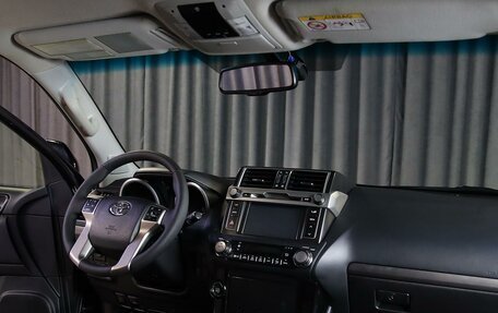 Toyota Land Cruiser Prado 150 рестайлинг 2, 2016 год, 3 299 000 рублей, 5 фотография