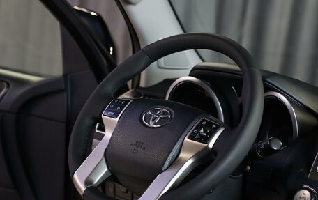 Toyota Land Cruiser Prado 150 рестайлинг 2, 2016 год, 3 299 000 рублей, 8 фотография