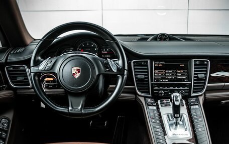 Porsche Panamera II рестайлинг, 2016 год, 3 950 000 рублей, 14 фотография
