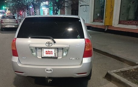 Toyota Corolla, 2004 год, 650 000 рублей, 1 фотография