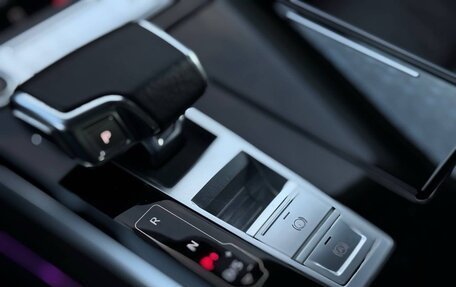 Audi A8, 2021 год, 6 550 000 рублей, 40 фотография