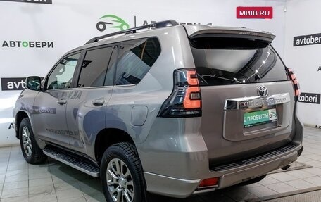 Toyota Land Cruiser Prado 150 рестайлинг 2, 2020 год, 4 939 100 рублей, 7 фотография