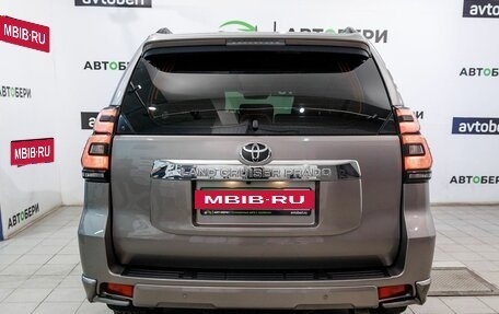 Toyota Land Cruiser Prado 150 рестайлинг 2, 2020 год, 4 939 100 рублей, 6 фотография