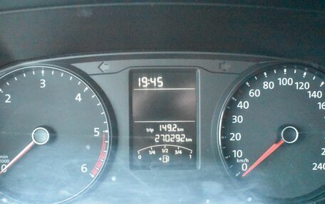 Volkswagen Transporter T6 рестайлинг, 2016 год, 1 190 000 рублей, 12 фотография