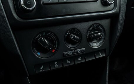 Skoda Rapid I, 2015 год, 950 000 рублей, 13 фотография