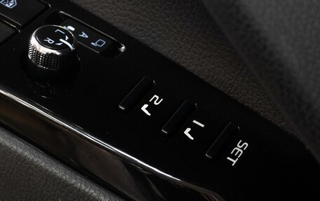 Toyota Camry, 2020 год, 3 349 000 рублей, 28 фотография