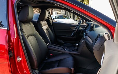 Mazda CX-4, 2023 год, 3 099 000 рублей, 12 фотография