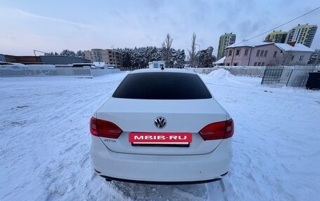 Volkswagen Jetta VI, 2013 год, 670 000 рублей, 5 фотография