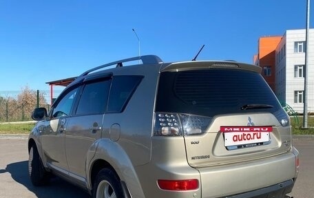 Mitsubishi Outlander III рестайлинг 3, 2008 год, 1 300 000 рублей, 5 фотография