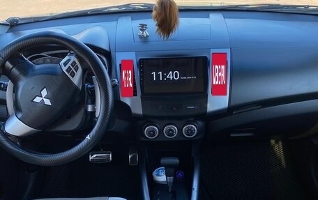 Mitsubishi Outlander III рестайлинг 3, 2008 год, 1 300 000 рублей, 9 фотография