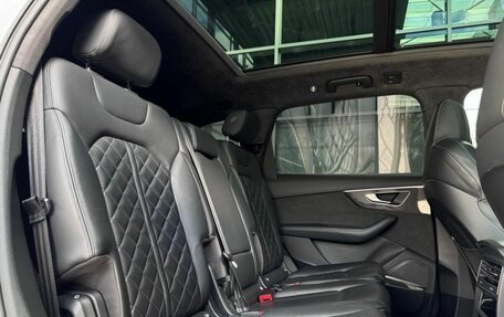 Audi SQ7, 2019 год, 7 900 000 рублей, 21 фотография