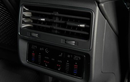 Audi SQ7, 2019 год, 7 900 000 рублей, 24 фотография