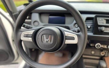 Honda Fit, 2021 год, 1 000 000 рублей, 14 фотография