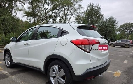 Honda Vezel, 2021 год, 1 800 000 рублей, 6 фотография