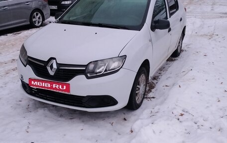 Renault Logan II, 2015 год, 432 000 рублей, 1 фотография