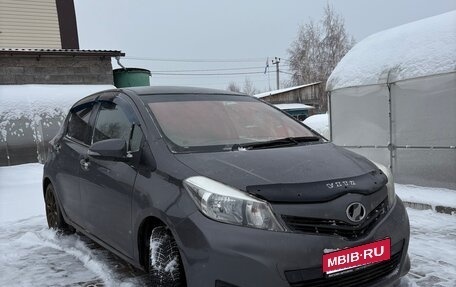 Toyota Vitz, 2013 год, 815 000 рублей, 1 фотография
