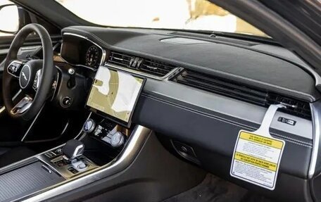 Jaguar XF II, 2024 год, 6 850 000 рублей, 29 фотография