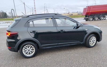 KIA Rio IV, 2020 год, 1 700 000 рублей, 2 фотография