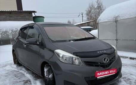 Toyota Vitz, 2013 год, 815 000 рублей, 7 фотография