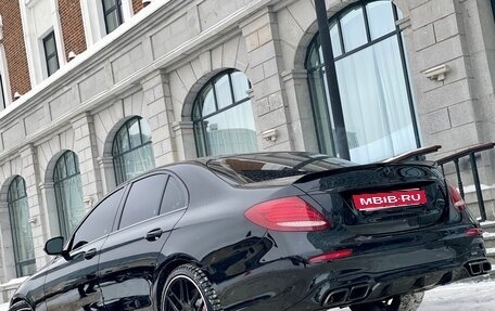 Mercedes-Benz E-Класс, 2019 год, 3 500 000 рублей, 1 фотография