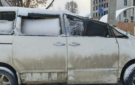 Toyota Voxy II, 2003 год, 300 000 рублей, 2 фотография