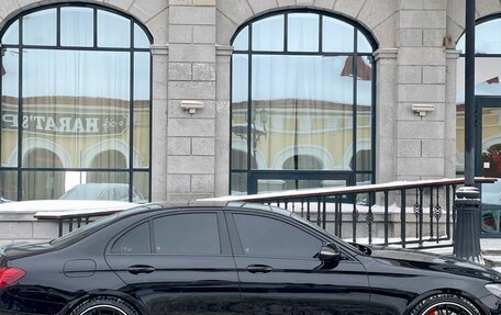 Mercedes-Benz E-Класс, 2019 год, 3 500 000 рублей, 22 фотография