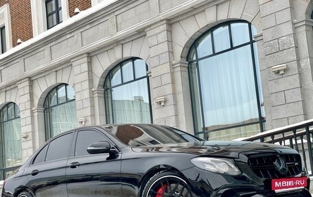 Mercedes-Benz E-Класс, 2019 год, 3 500 000 рублей, 20 фотография