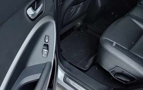 Hyundai Santa Fe III рестайлинг, 2015 год, 2 000 000 рублей, 15 фотография