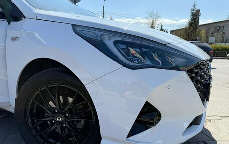 Hyundai Solaris II рестайлинг, 2021 год, 2 050 000 рублей, 3 фотография