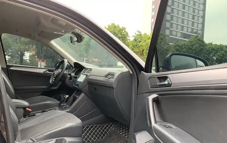 Volkswagen Tiguan II, 2021 год, 1 888 911 рублей, 15 фотография