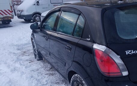 KIA Rio II, 2011 год, 700 000 рублей, 3 фотография