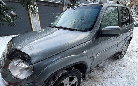 Chevrolet Niva I рестайлинг, 2012 год, 420 000 рублей, 4 фотография