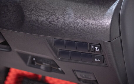 Toyota Yaris, 2021 год, 1 319 000 рублей, 9 фотография