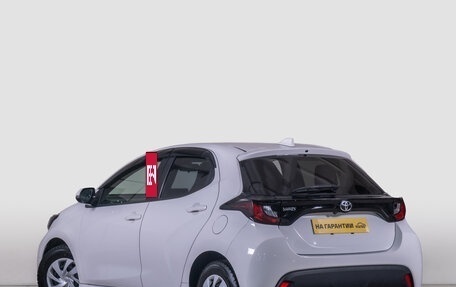 Toyota Yaris, 2021 год, 1 319 000 рублей, 4 фотография