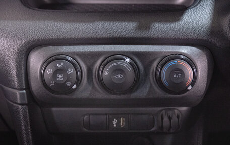 Toyota Yaris, 2021 год, 1 319 000 рублей, 14 фотография