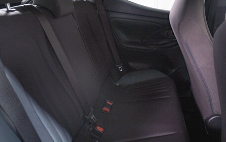 Toyota Yaris, 2021 год, 1 319 000 рублей, 20 фотография