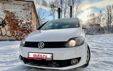 Volkswagen Golf Plus II, 2012 год, 1 030 000 рублей, 2 фотография