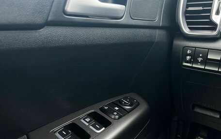 KIA Sportage IV рестайлинг, 2017 год, 1 899 000 рублей, 14 фотография